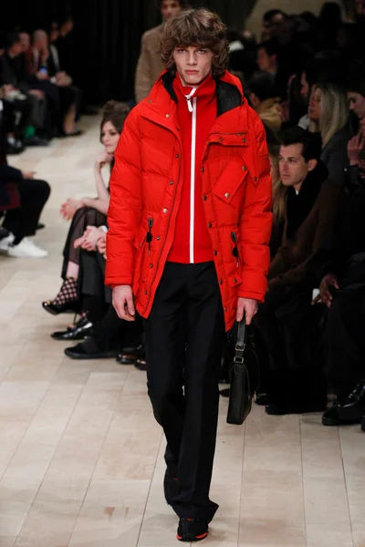 Look 26